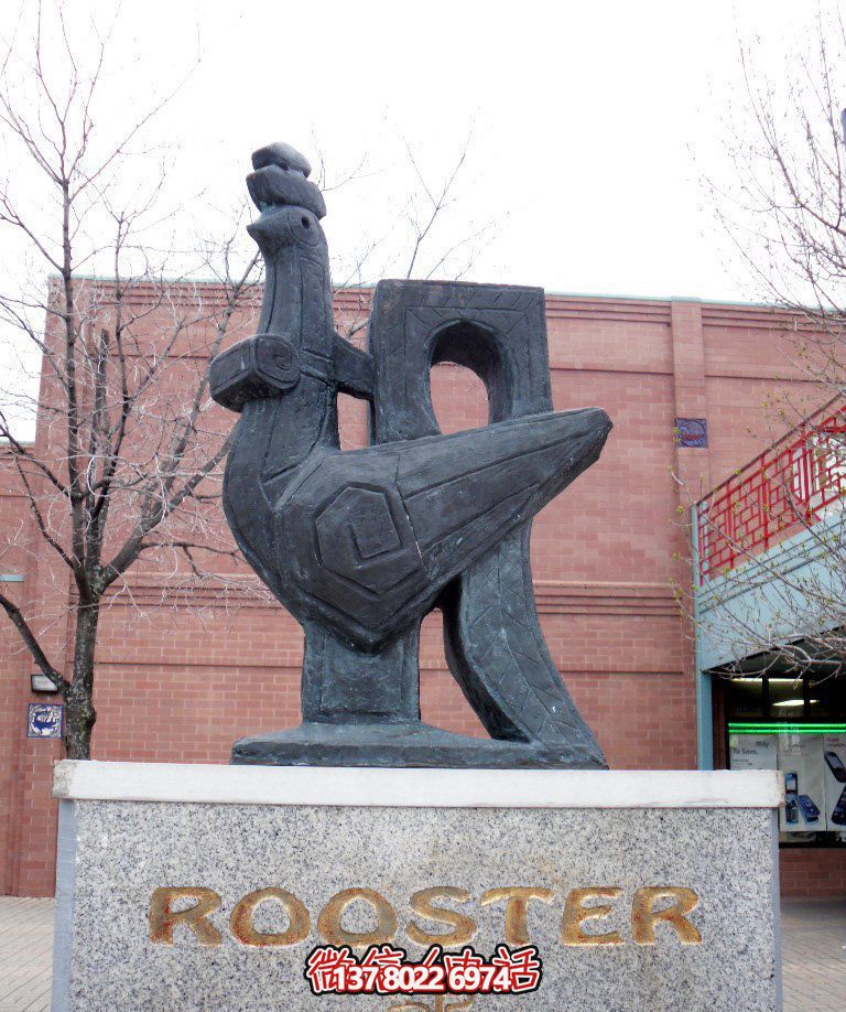 玻璃鋼創意雞雕塑，點亮街道美景