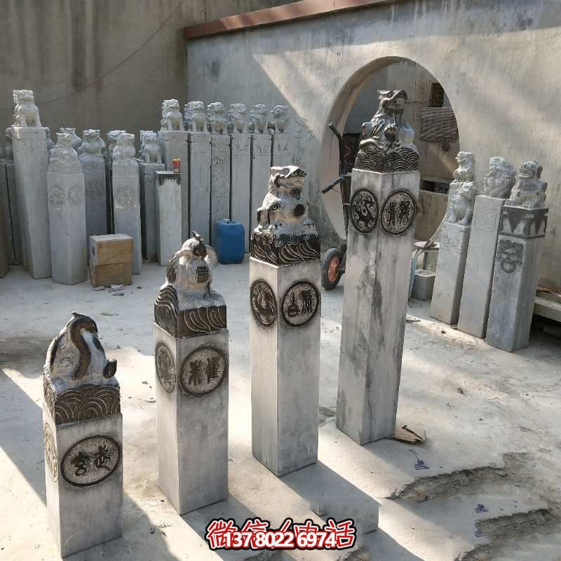 四神馬柱拴，融匯大理石精致雕塑，為園林景觀裝點增添濃濃韻味