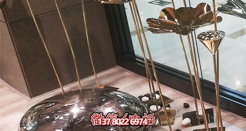 室內(nèi)裝飾蓮蓬雕塑，用不銹鋼鵝卵石點(diǎn)綴