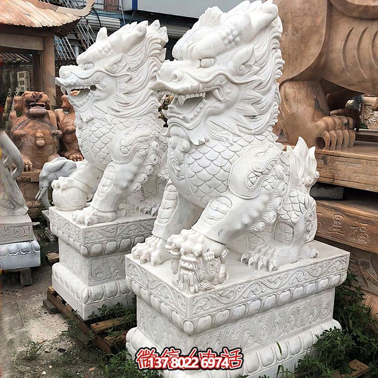 大型漢白玉石雕麒麟雕塑,為您的庭院門口增添獨(dú)特景觀 大型漢白玉石雕麒麟雕塑,為您的庭院門口增添獨(dú)特景觀