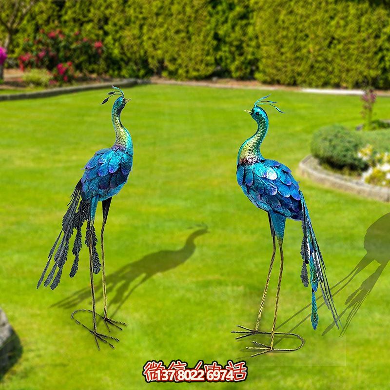 草坪擺放的不銹鋼鏤空創意孔雀雕塑 草坪擺放的不銹鋼鏤空創意孔雀雕塑